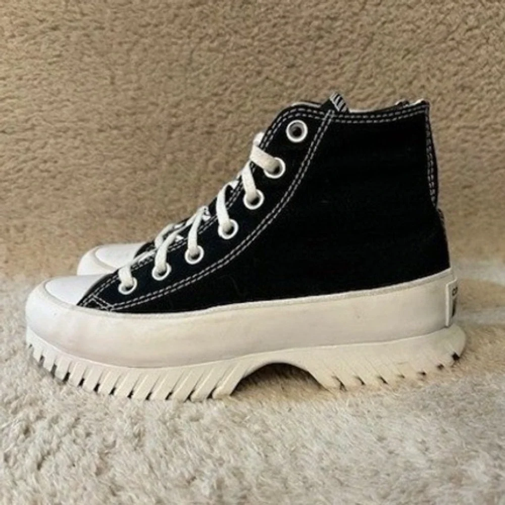 Converse Chuck Taylor All Star Lugged High Top Black White Shoes Womens 5.5 - Picture 3 of 8